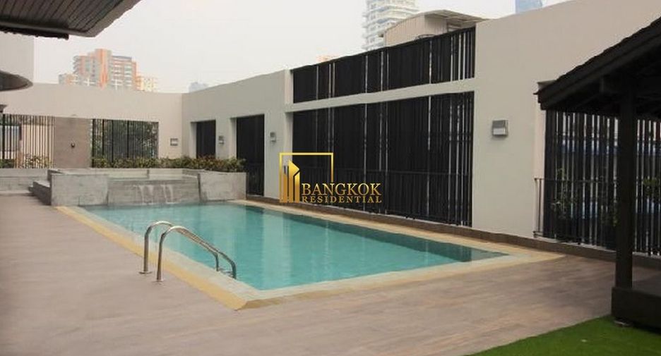 For rent 3 bedrooms apartment in Watthana, Bangkok