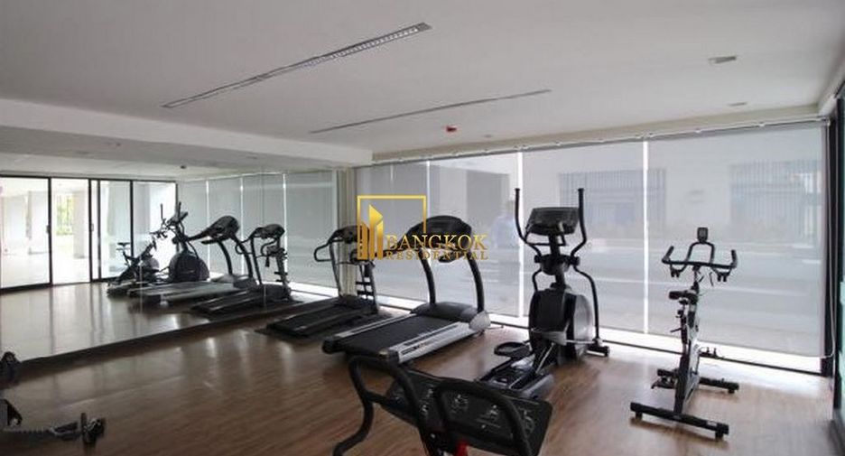 For rent 3 bedrooms apartment in Watthana, Bangkok