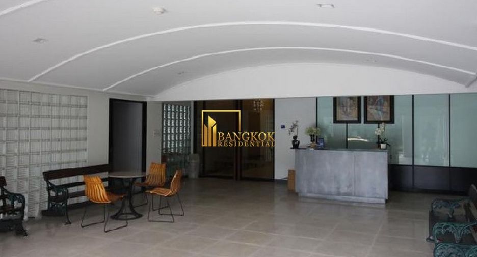 For rent 3 bedrooms apartment in Watthana, Bangkok