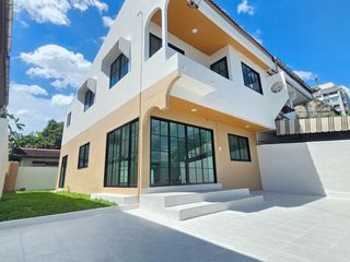 For sale 4 ベッドルーム house in Bang Na, Bangkok