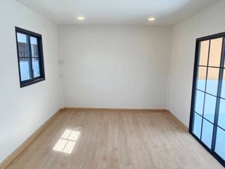 For sale 4 ベッドルーム house in Bang Na, Bangkok