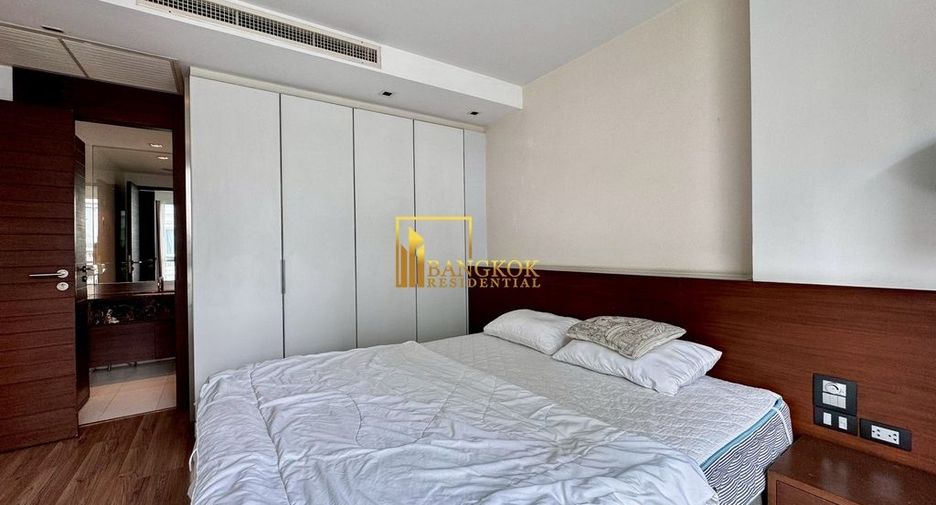 For rent 2 bedrooms apartment in Sathon, Bangkok