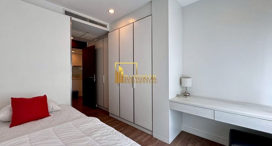 For rent 2 bedrooms apartment in Sathon, Bangkok