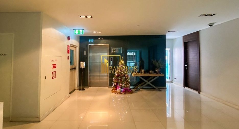 For rent 2 bedrooms apartment in Sathon, Bangkok