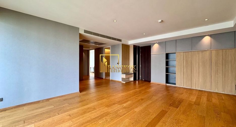 For rent 2 bedrooms condo in Yan Nawa, Bangkok