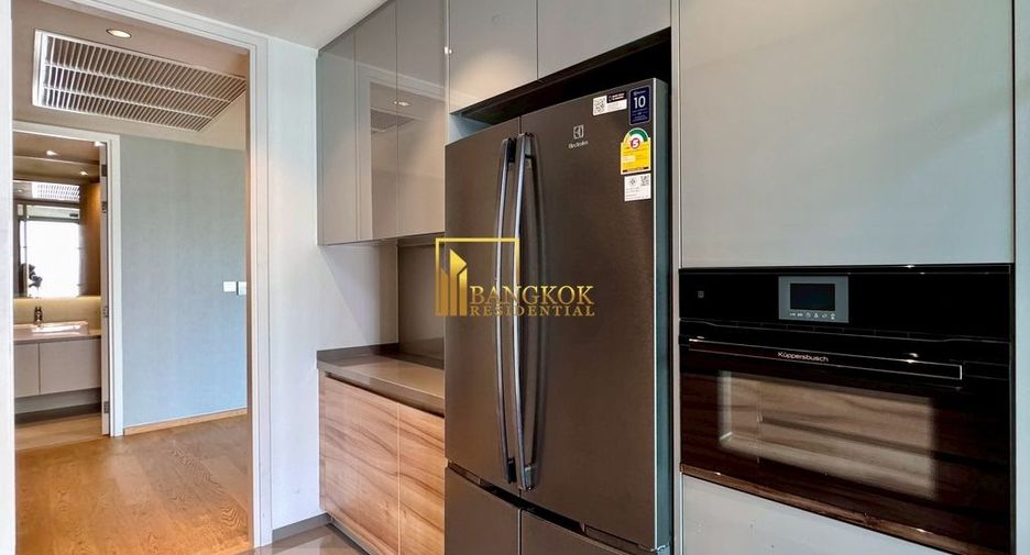 For rent 2 bedrooms condo in Yan Nawa, Bangkok