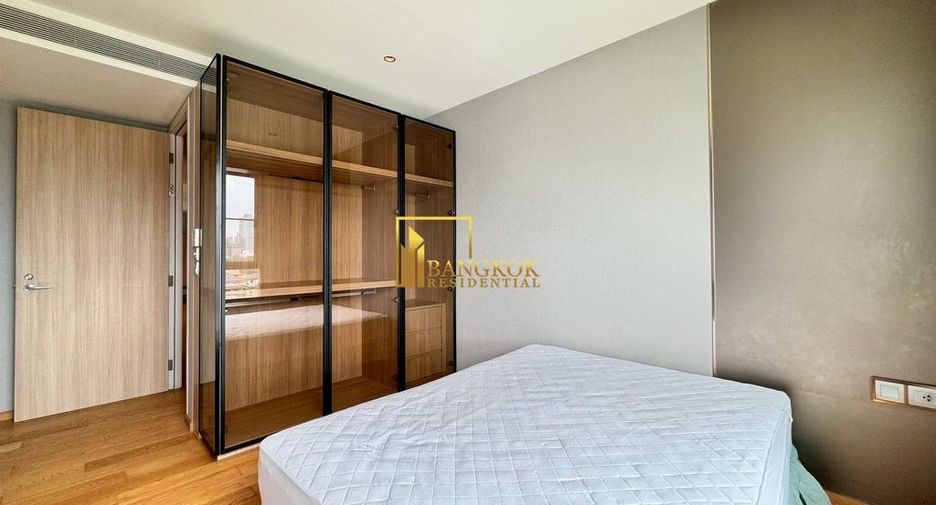 For rent 2 bedrooms condo in Yan Nawa, Bangkok