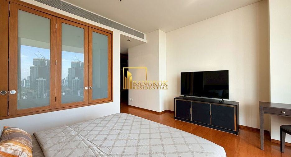 For rent 2 bedrooms condo in Sathon, Bangkok