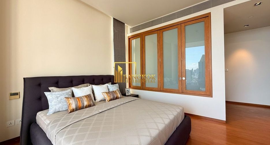 For rent 2 bedrooms condo in Sathon, Bangkok