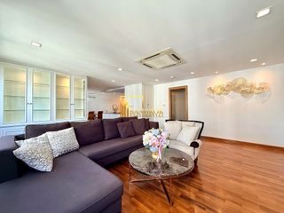 For rent 3 bedrooms condo in Khlong Toei, Bangkok