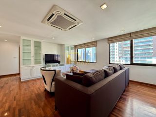 For rent 3 bedrooms condo in Khlong Toei, Bangkok