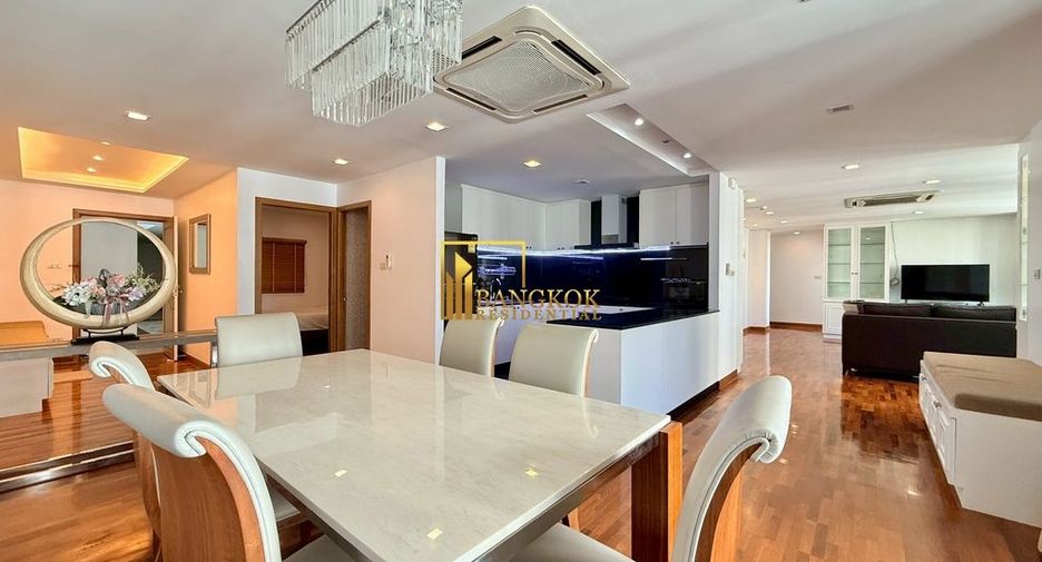 For rent 3 bedrooms condo in Khlong Toei, Bangkok