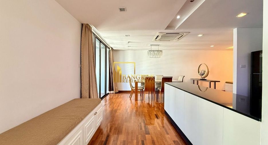 For rent 3 bedrooms condo in Khlong Toei, Bangkok