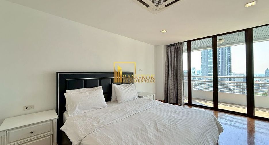 For rent 3 bedrooms condo in Khlong Toei, Bangkok