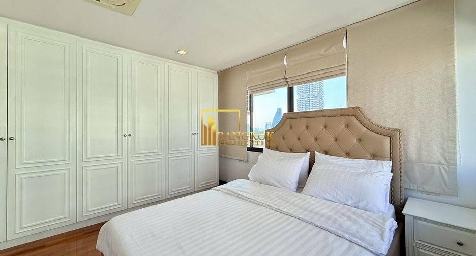 For rent 3 bedrooms condo in Khlong Toei, Bangkok
