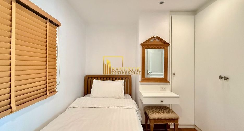For rent 3 bedrooms condo in Khlong Toei, Bangkok