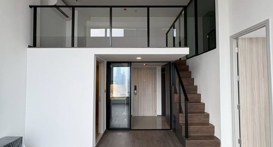 Condo en venta de 2 habitaciones en Bang Rak, Bangkok
