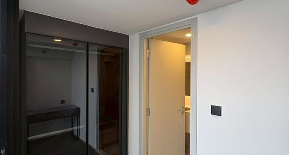 Condo en venta de 2 habitaciones en Bang Rak, Bangkok