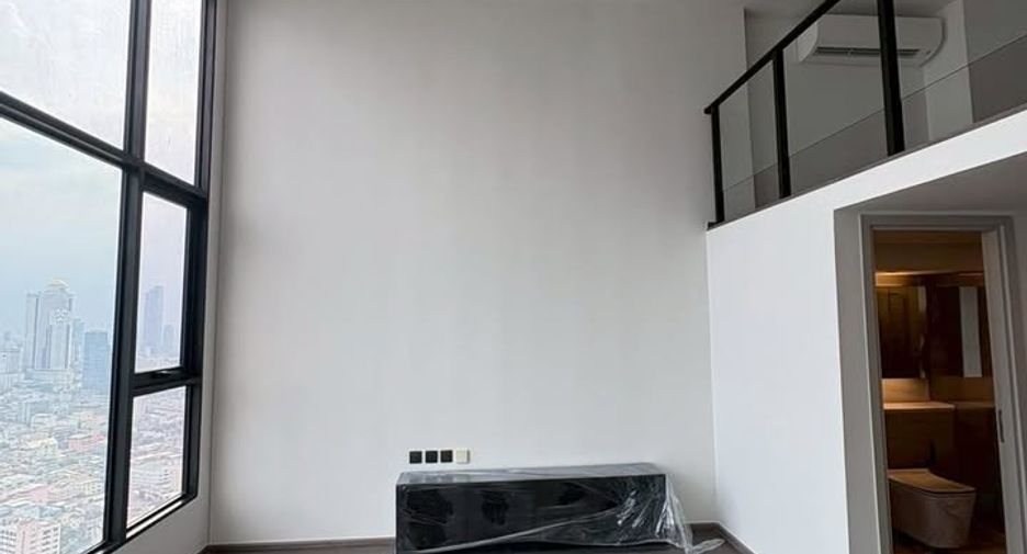 Condo en venta de 2 habitaciones en Bang Rak, Bangkok