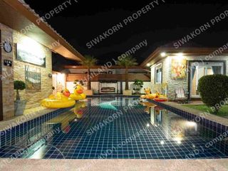 For rent 6 bedrooms villa in Bang Lamung, Chonburi