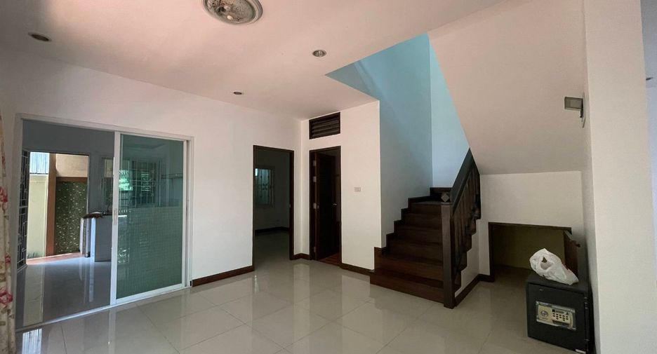 À vendre 3 chambres villa à Bang Lamung, Chonburi