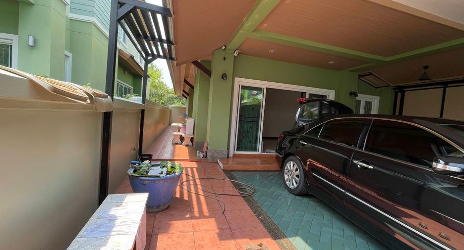 À vendre 3 chambres villa à Bang Lamung, Chonburi