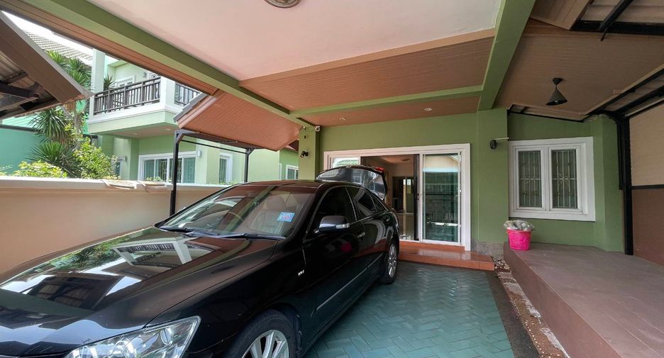À vendre 3 chambres villa à Bang Lamung, Chonburi
