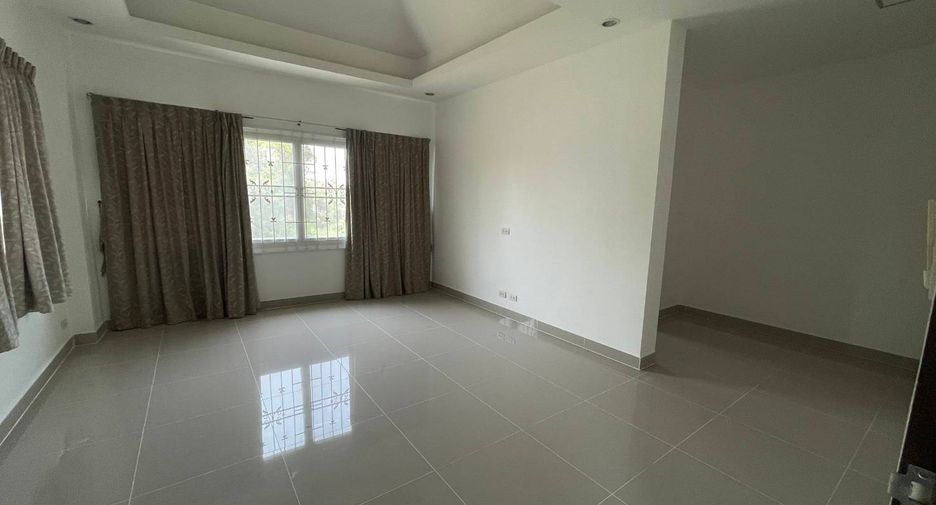 À vendre 3 chambres villa à Bang Lamung, Chonburi