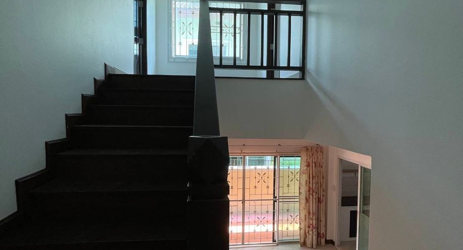 À vendre 3 chambres villa à Bang Lamung, Chonburi