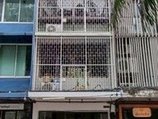 出租 1 卧室 商业空间 在 Bang Rak, 曼谷