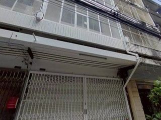 For rent 4 bedrooms retail Space in Phaya Thai, Bangkok