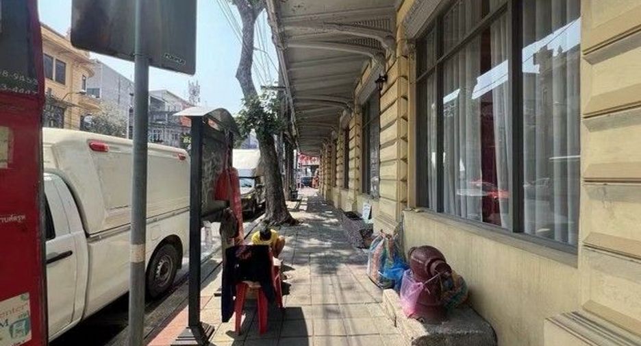 For rent 1 bed retail Space in Phra Nakhon, Bangkok