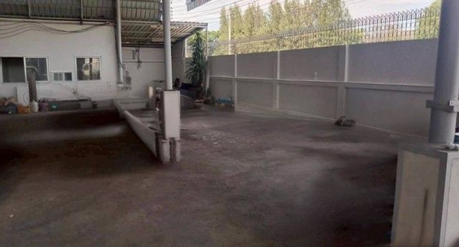 For rent 5 bedrooms warehouse in Bang Phli, Samut Prakan