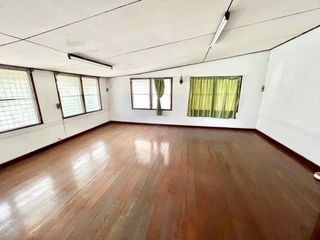 À louer 1 chambre entrepôt à Bang Phli, Samut Prakan