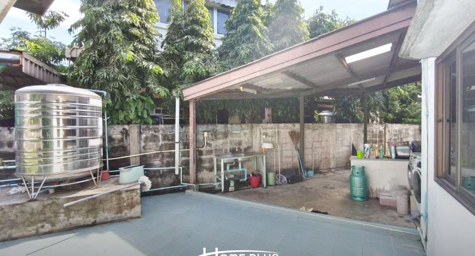 Haus zum Kauf mit 4 Zimmer in Taling Chan, Bangkok