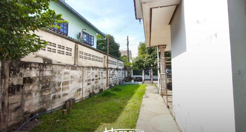 Haus zum Kauf mit 4 Zimmer in Taling Chan, Bangkok