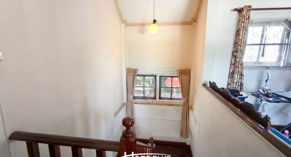 Haus zum Kauf mit 4 Zimmer in Taling Chan, Bangkok