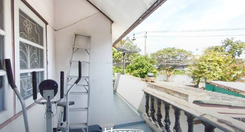Haus zum Kauf mit 4 Zimmer in Taling Chan, Bangkok