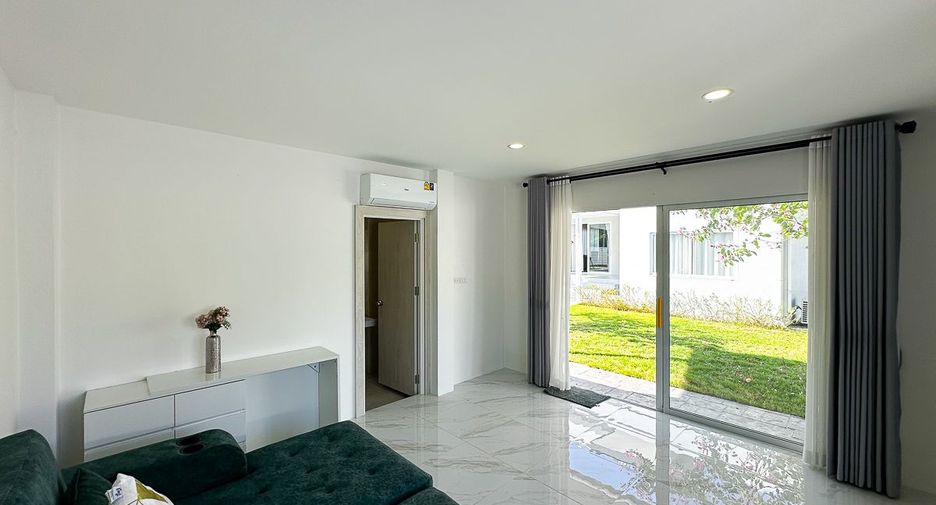 For rent and for sale 6 bedrooms house in San Sai, Chiang Mai