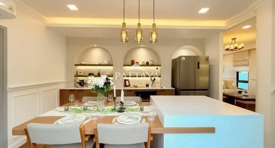 For sale 3 ベッドルーム villa in Sattahip, Chonburi