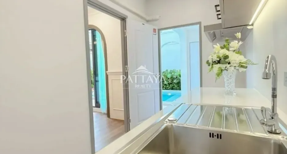 For sale 3 ベッドルーム villa in Sattahip, Chonburi