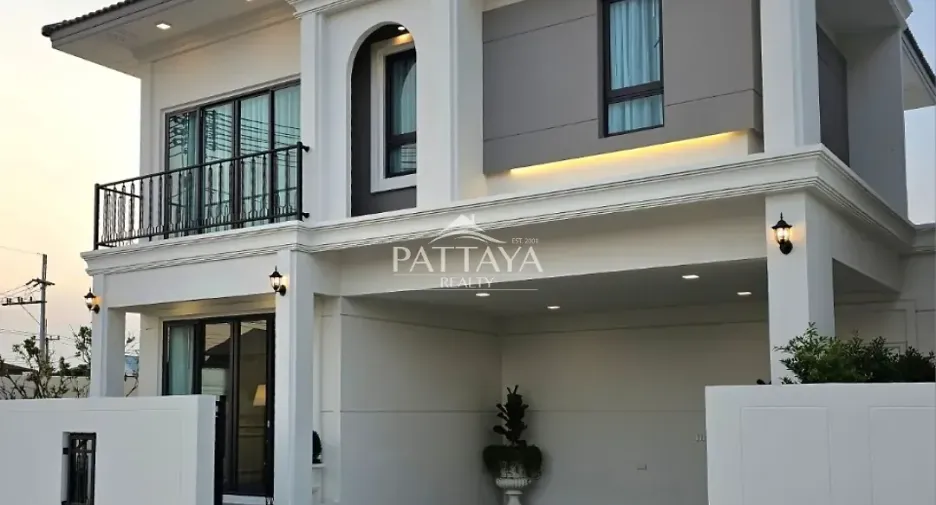 For sale 3 ベッドルーム villa in Sattahip, Chonburi