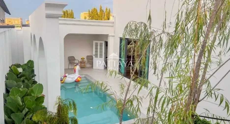 For sale 3 ベッドルーム villa in Sattahip, Chonburi