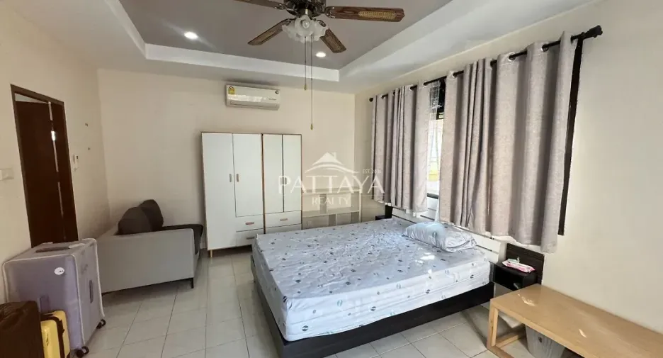 À vendre 3 chambres villa à Bang Lamung, Chonburi