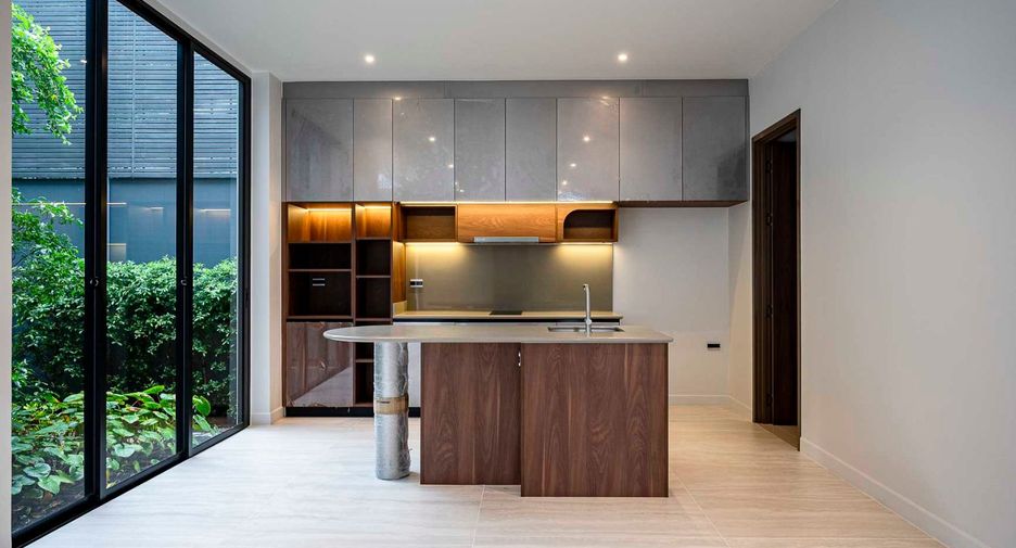 Haus zum Kauf mit 4 Zimmer in Bang Kapi, Bangkok