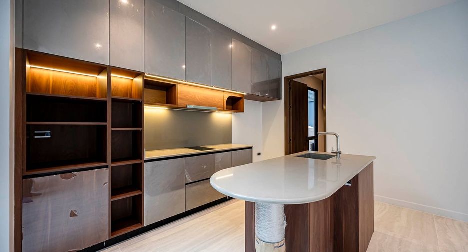 Haus zum Kauf mit 4 Zimmer in Bang Kapi, Bangkok
