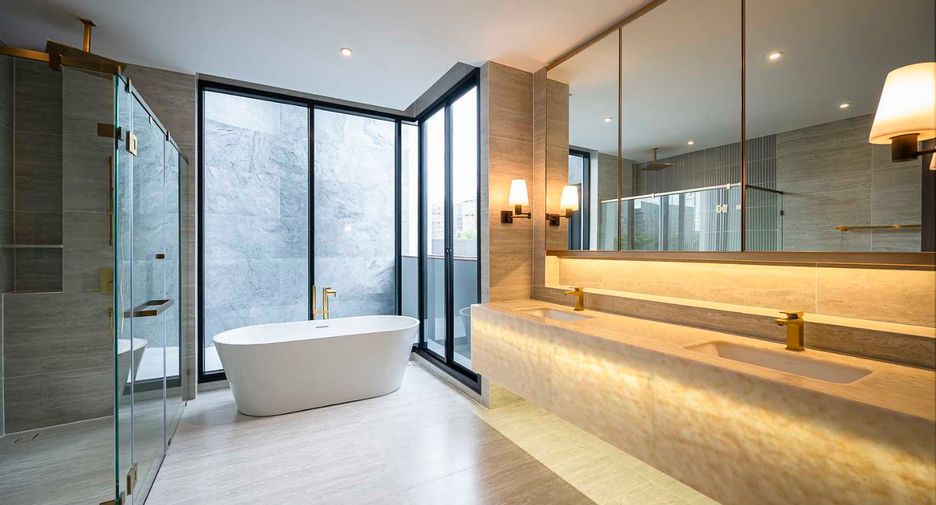 Haus zum Kauf mit 4 Zimmer in Bang Kapi, Bangkok