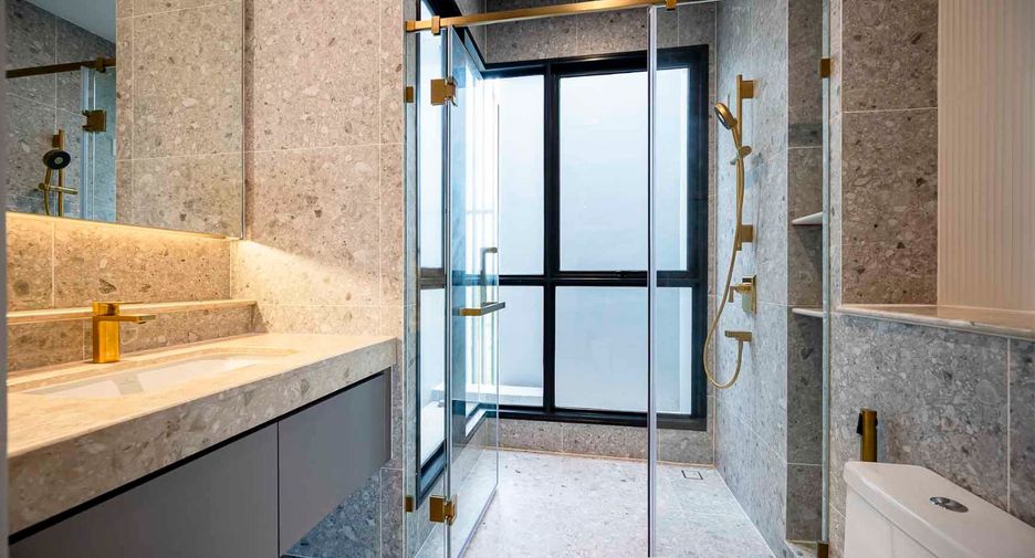 Haus zum Kauf mit 4 Zimmer in Bang Kapi, Bangkok