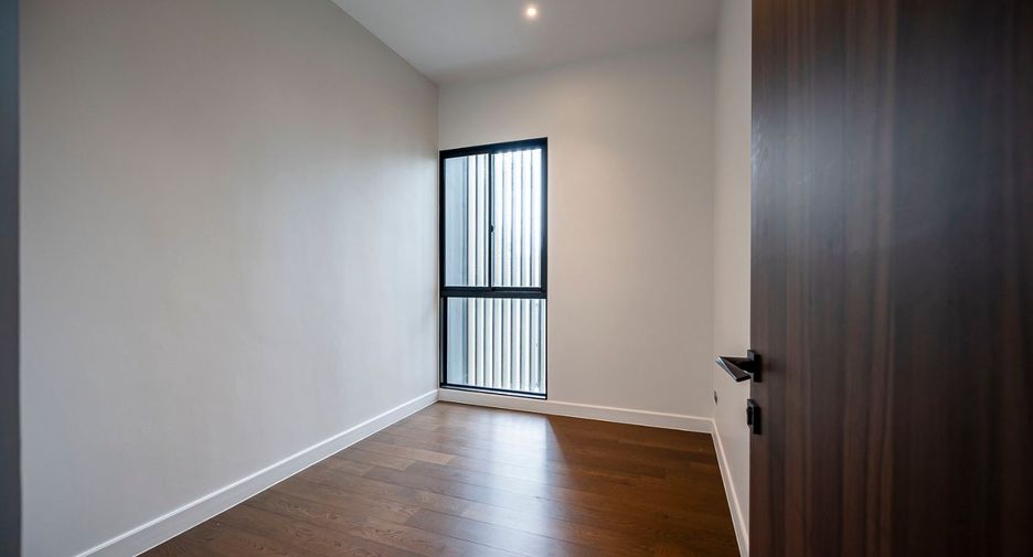 Haus zum Kauf mit 4 Zimmer in Bang Kapi, Bangkok