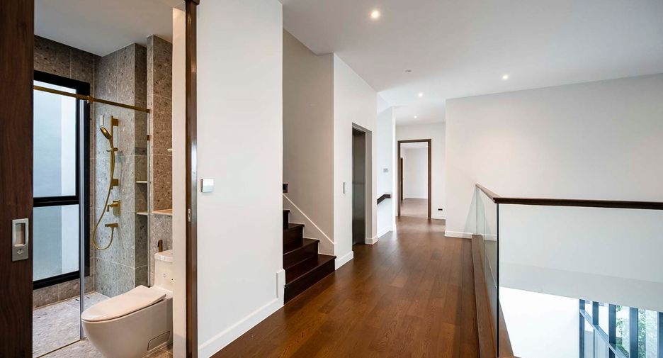 Haus zum Kauf mit 4 Zimmer in Bang Kapi, Bangkok